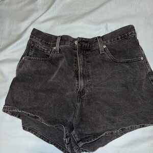 Women's Levi Shorts